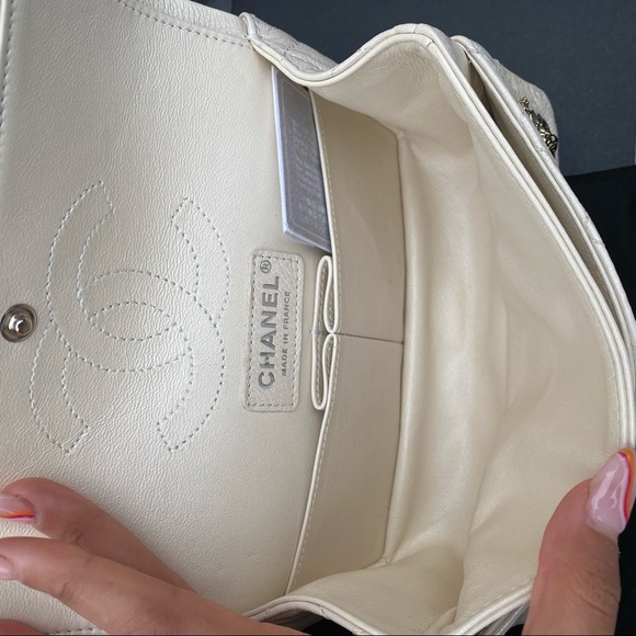 SOLD CHANEL LUCKY CHARM LIMITED EDITION 224 - Picture 13 of 17